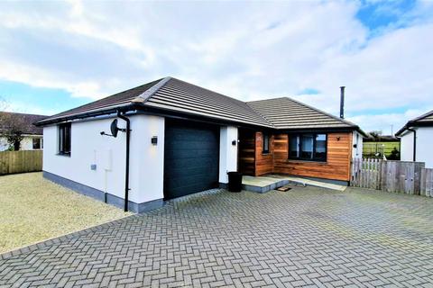 3 bedroom detached house for sale - Green Meadows, Camelford