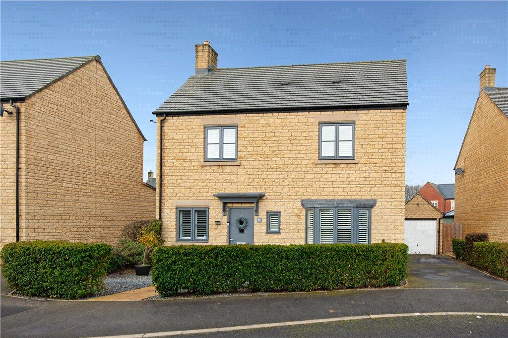 Halifax Way, MoretonInMarsh, Gloucestershire, GL56 4 bed detached