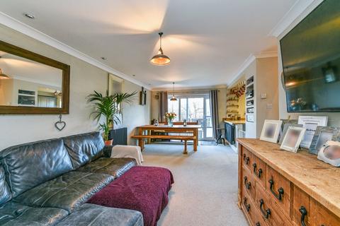 3 bedroom terraced house for sale - Woodside Close, Bordon, Hampshire