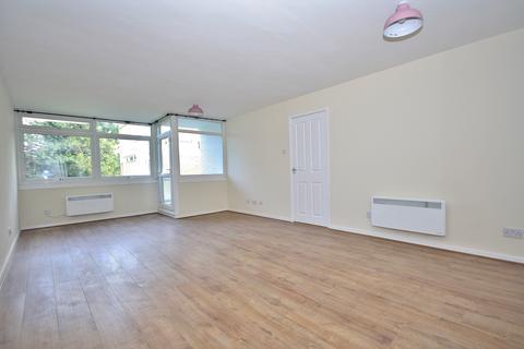2 bedroom apartment to rent, Park View Court, Woking, Surrey, GU22