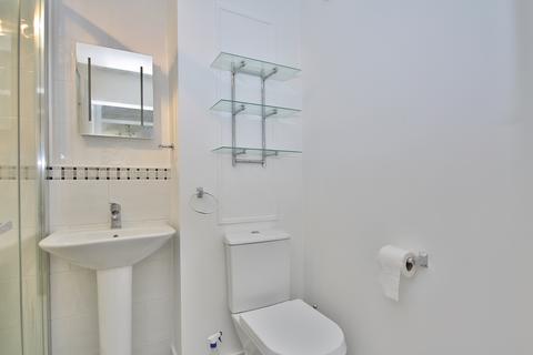 2 bedroom apartment to rent, Park View Court, Woking, Surrey, GU22