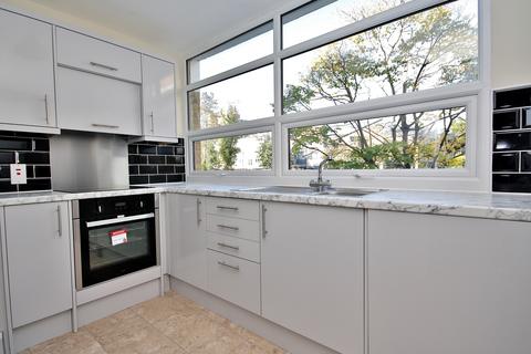 2 bedroom apartment to rent, Park View Court, Woking, Surrey, GU22