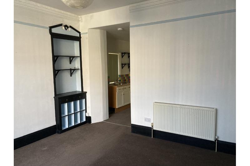 Clinton Road, Redruth 1 bed flat £130,000