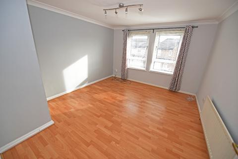 2 bedroom flat to rent, Miller Street, Dumbarton, West Dunbartonshire, G82