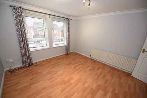 2 bedroom flat to rent, Miller Street, Dumbarton, West Dunbartonshire, G82