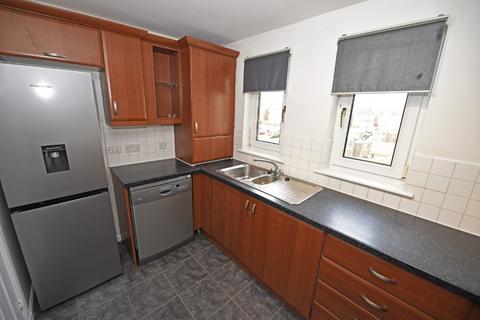 2 bedroom flat to rent, Miller Street, Dumbarton, West Dunbartonshire, G82
