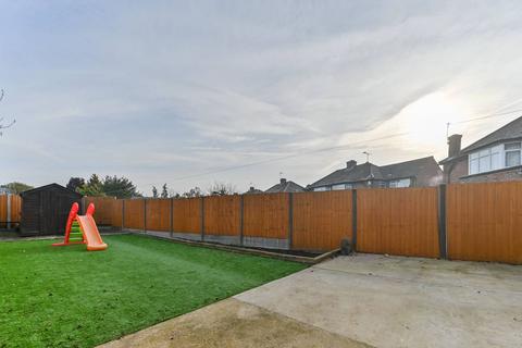 27 Derwent Crescent, Stanmore, HA7 2NE