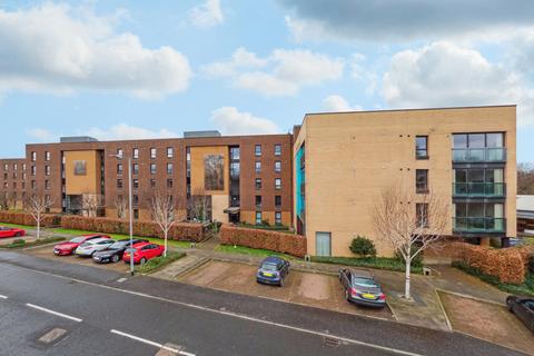 2/2, 2 Haggs Gate, Glasgow, G41 4BB