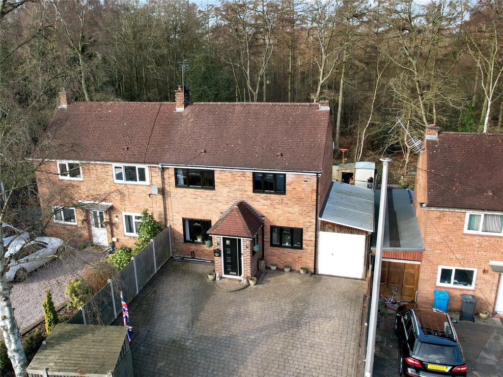 Edge View Walk, Kinver, Stourbridge, West Midlands, DY7 3 bed semi
