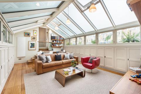 4 bedroom flat for sale, Queen's Gate Gardens, South Kensington SW7