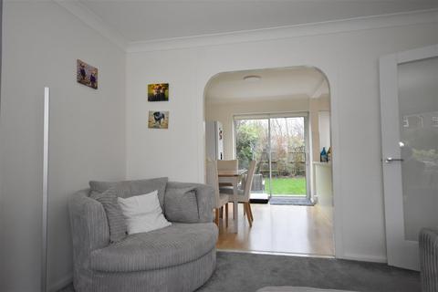 3 Hasletts Close, Tunbridge Wells, TN1 2EE
