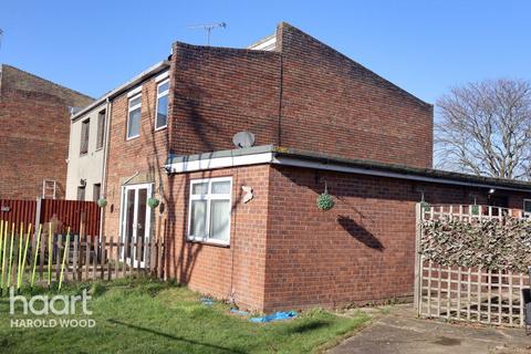 23 Henbane Path, Romford, RM3 8PH