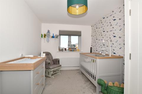 5 Caxton Park, Northfleet, Gravesend, DA11 8GA