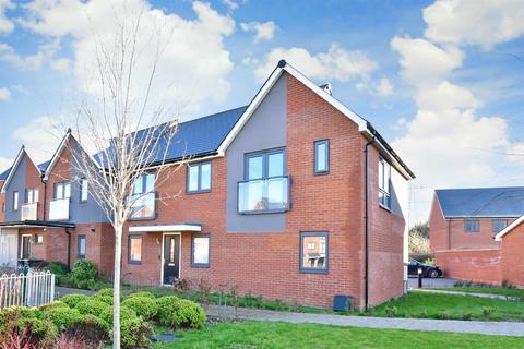 5 Caxton Park, Northfleet, Gravesend, DA11 8GA