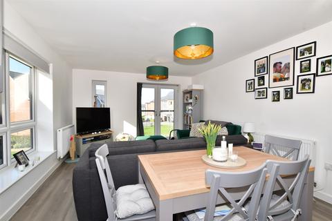 5 Caxton Park, Northfleet, Gravesend, DA11 8GA