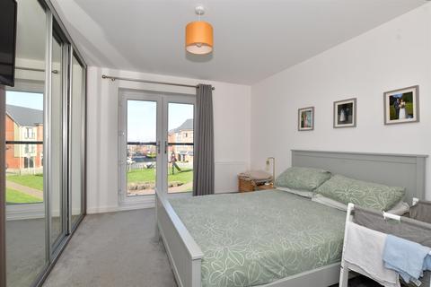 5 Caxton Park, Northfleet, Gravesend, DA11 8GA