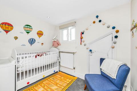 65 Smeaton Road, London, SW18 5JJ