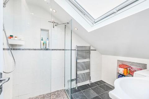 65 Smeaton Road, London, SW18 5JJ