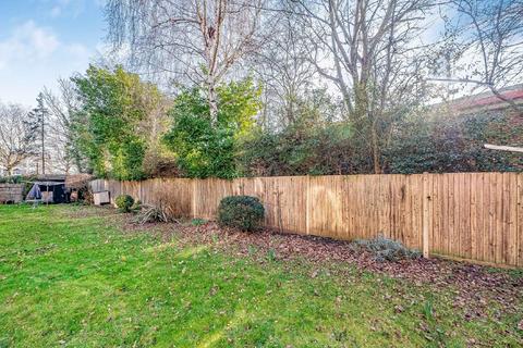 Flat 1, Lancaster House Brathway Road, London, SW18 4BD
