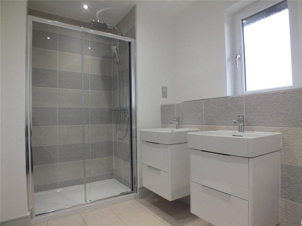 Master Ensuite