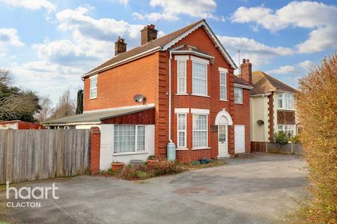 77 Hall Lane, Walton On The Naze, CO14 8HQ