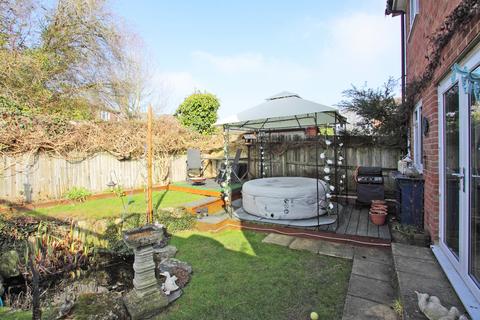 6 Mayfield Close, Shipton Bellinger, Tidworth, SP9 7YG