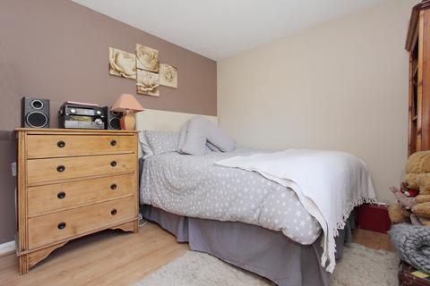 6 Mayfield Close, Shipton Bellinger, Tidworth, SP9 7YG