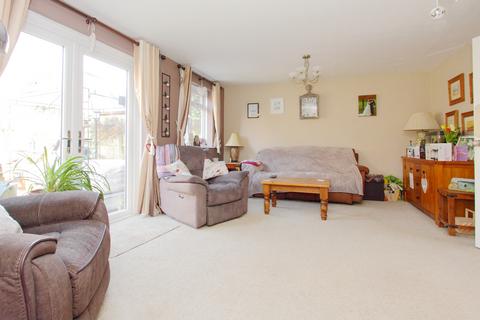 6 Mayfield Close, Shipton Bellinger, Tidworth, SP9 7YG