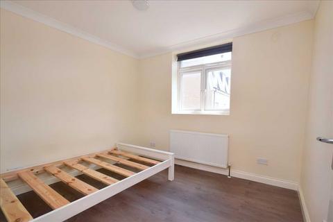 1 bedroom apartment to rent, Flat 1, 23A London Road, Tooting