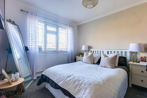 35 Coniston, Southend-on-sea, SS2 6SL
