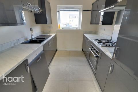 76 Cherry Paddocks, Cherry Willingham, Lincoln, LN3 4GW