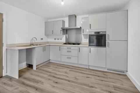 undefined, Clos Y Gadwyn, Cardiff