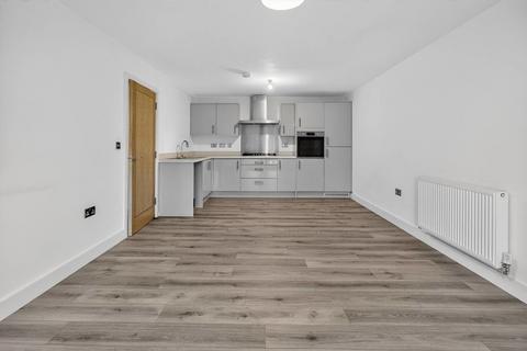 undefined, Clos Y Gadwyn, Cardiff