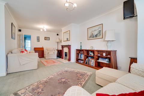 4 Monks Walk, Buntingford, SG9 9ED