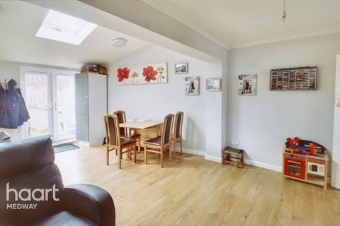 187 Darnley Road, Rochester, ME2 2UJ