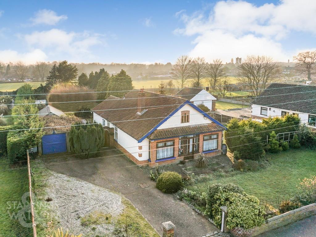 Grove Avenue, New Costessey, Norwich 3 bed detached bungalow for sale