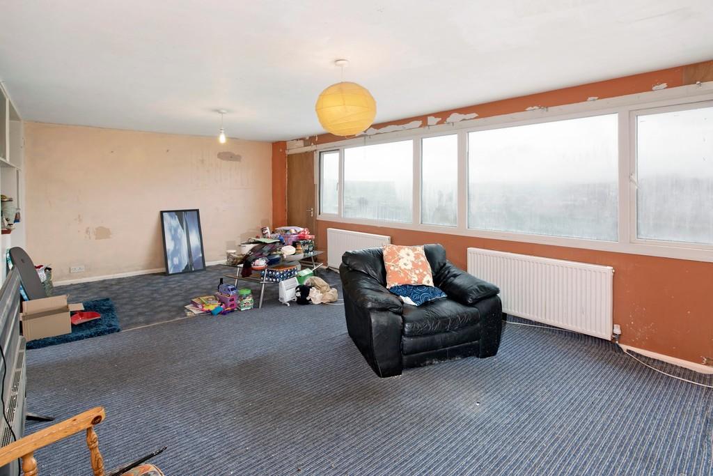 Higher Coombe Drive, Teignmouth 2 bed detached bungalow £250,000