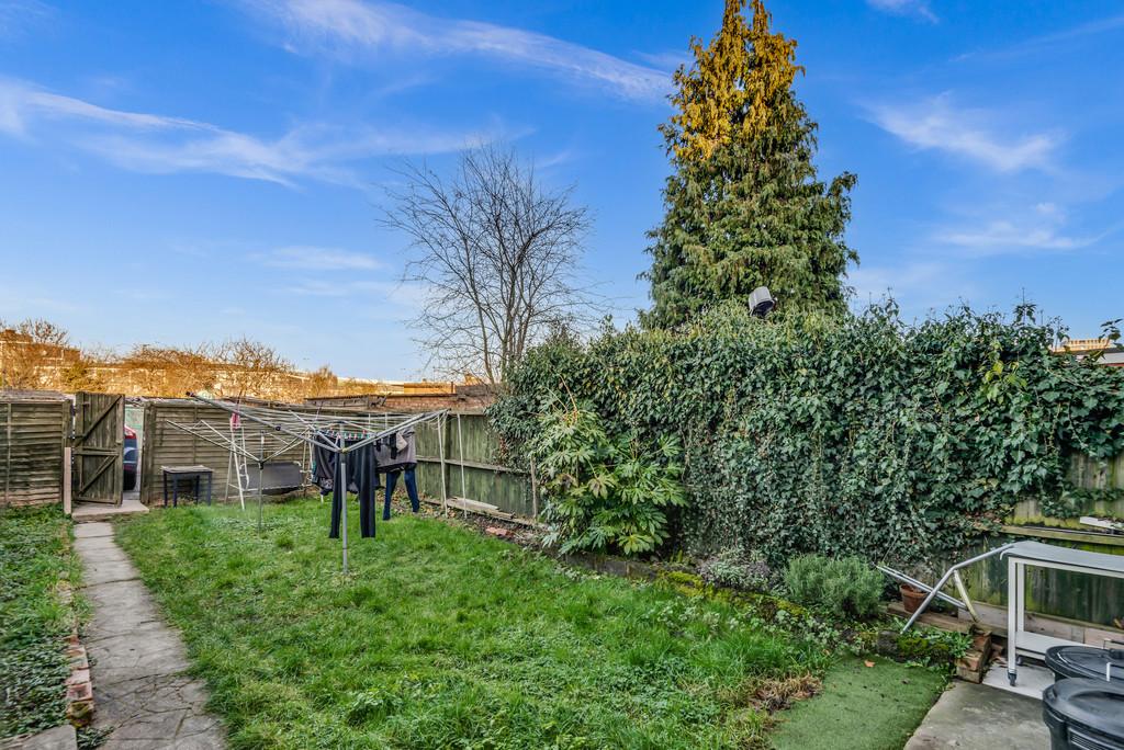Western Avenue, Acton 3 bed terraced house £625,000