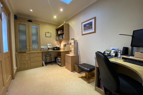 Fairwinds Hay Street, Alyth, Blairgowrie, PH11 8DQ