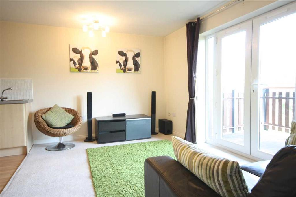 Canalside Apartments, Water Street, Radcliffe 2 bed apartment £650