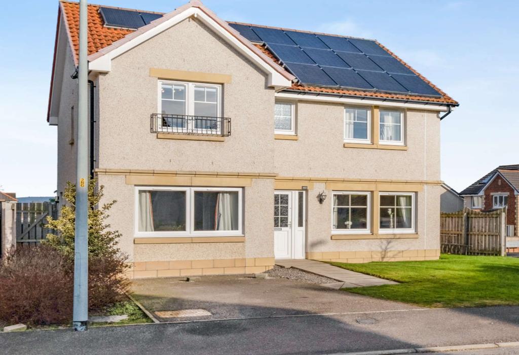 Holm Farm Road, Inverness... 4 bed detached house £320,000