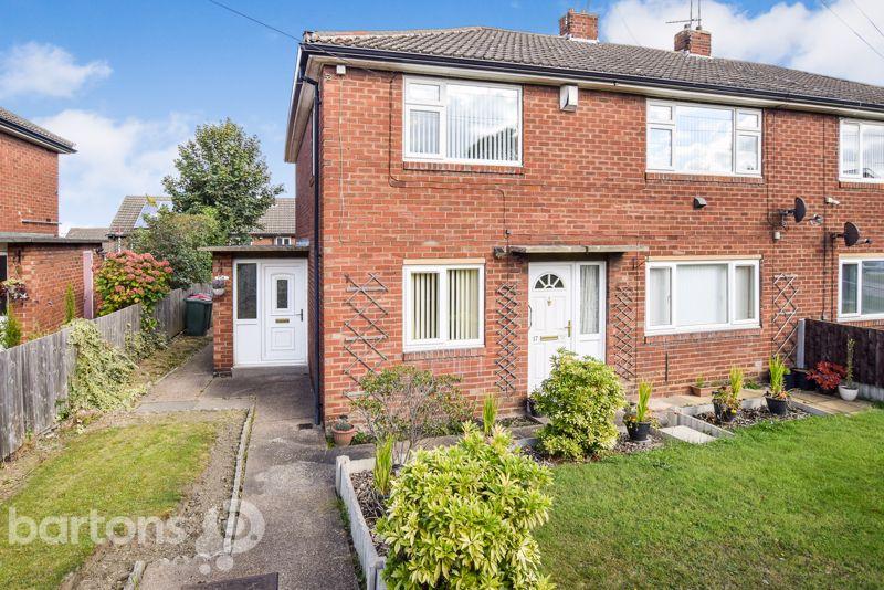 Lister Avenue, RAWMARSH 2 bed apartment £595 pcm (£137 pw)