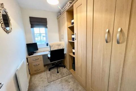 21 Broadacres, Bailiff Bridge, Brighouse, HD6 4DB