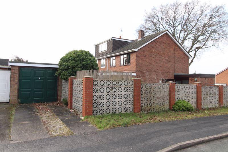 Longmeadow Road, Walsall, WS5 3DD 3 bed semidetached house for sale £320,000