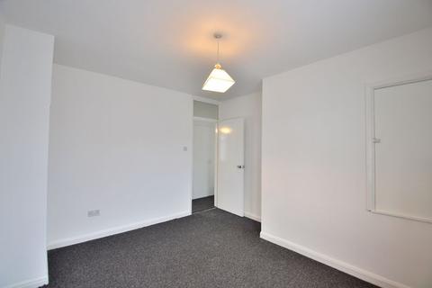 8b Chirton Grove, Birmingham, B14 6TJ