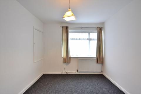 8b Chirton Grove, Birmingham, B14 6TJ