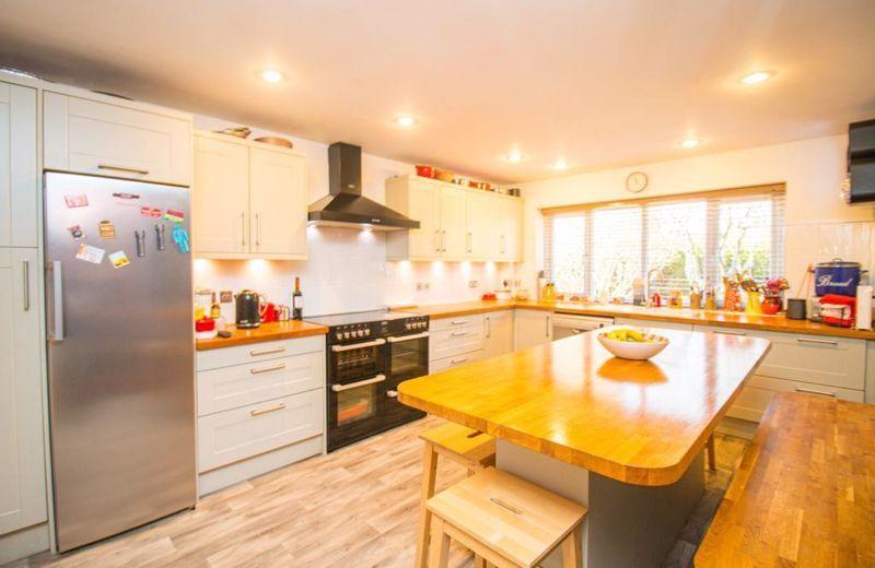 9 Beechwood Rise