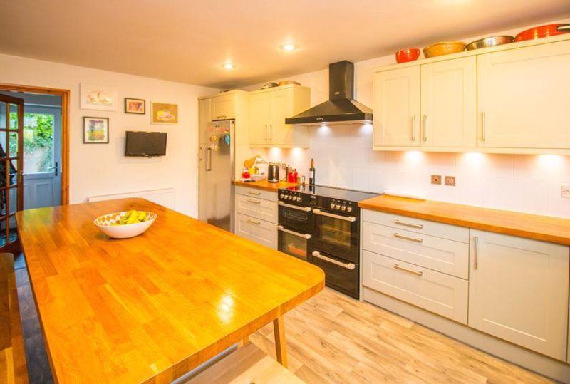 9 Beechwood Rise
