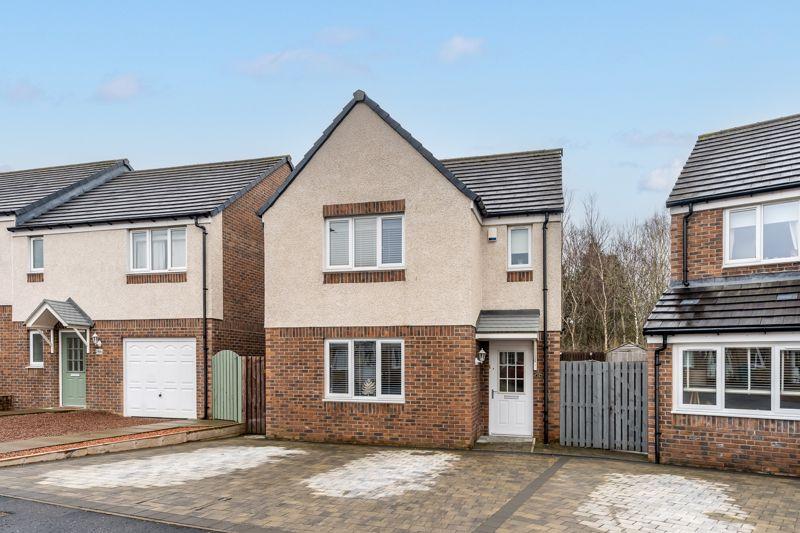 32 Jean Armour Drive, Kilmarnock, KA1 2SD 3 bed detached villa for sale
