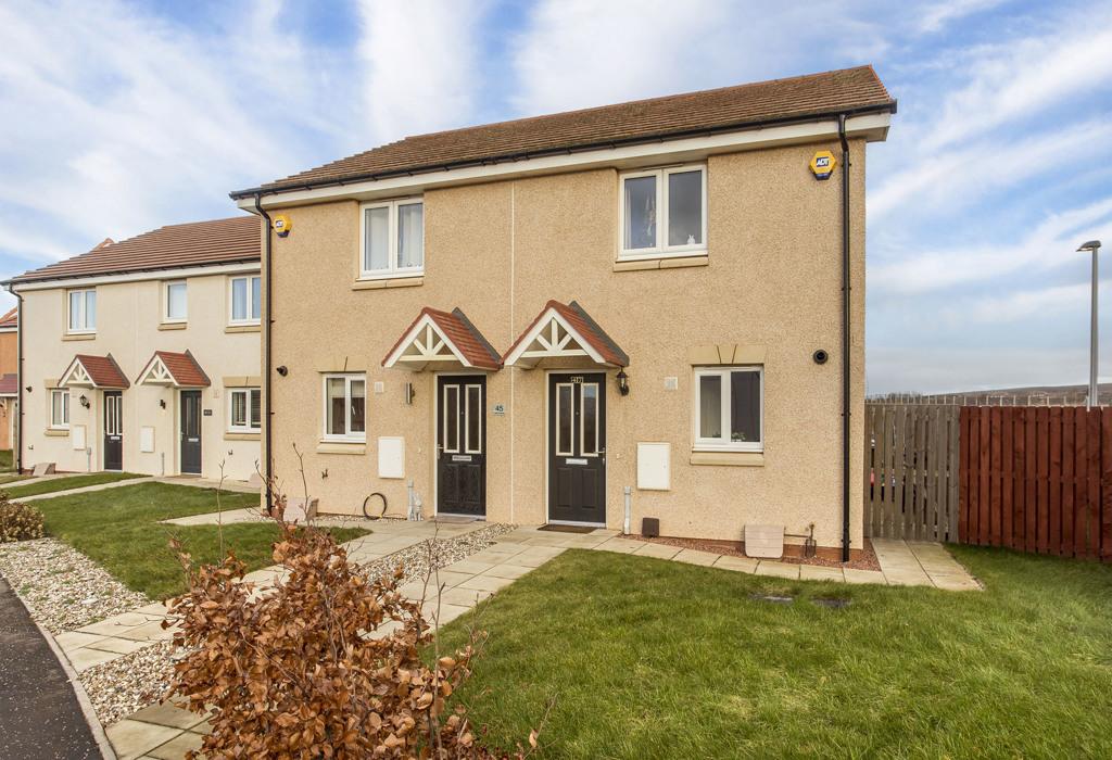 Clark Avenue, Musselburgh 2 bed semidetached house £225,000